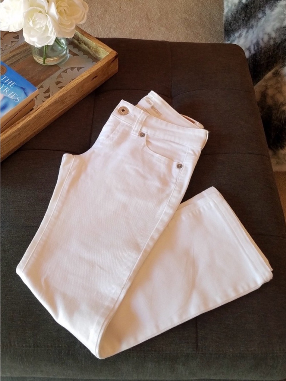 GUESS Bright White Denim Straight Jeans from Italy - size 27